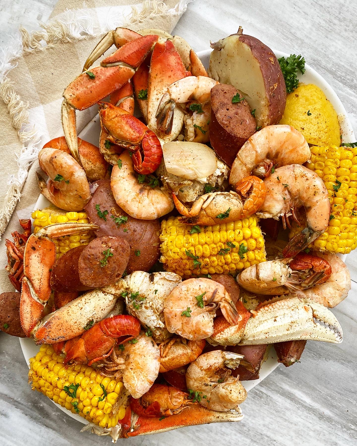 Cajun Seafood Boil: how to host and recipes for success