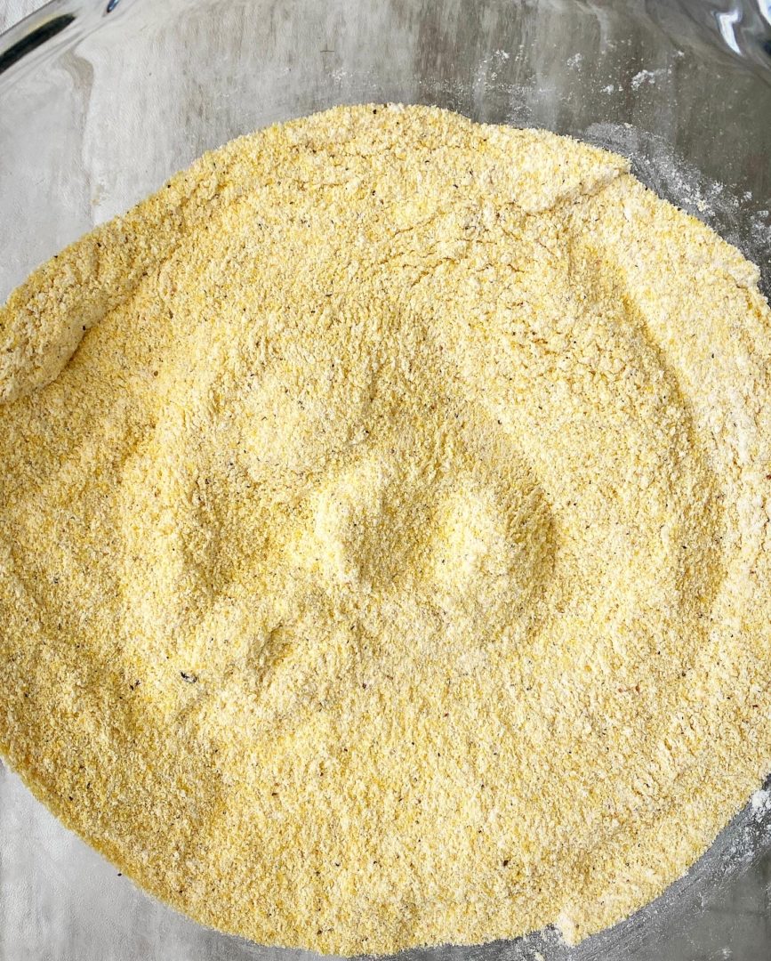 Southern Cornmeal Fried Shrimp - blackpeoplesrecipes.com
