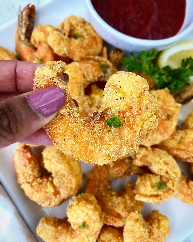 Southern Cornmeal Fried Shrimp - blackpeoplesrecipes.com