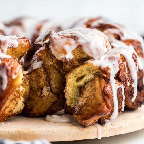 https://blackpeoplesrecipes.com/wp-content/uploads/2022/07/Cinnamon-roll-monkey-bread-2-500x500.jpg