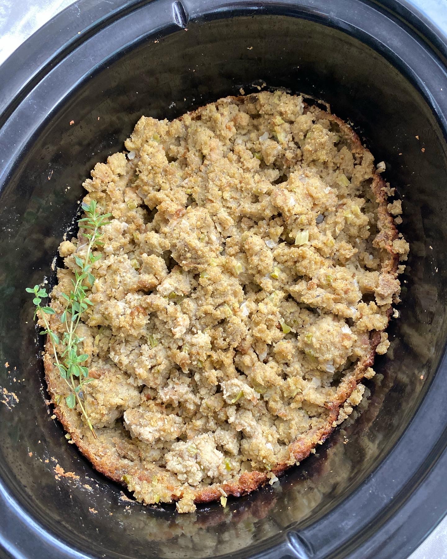 Crockpot Slow Cooker Cornbread Dressing