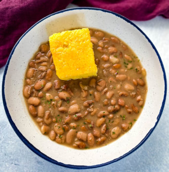 Southern Pinto Beans - blackpeoplesrecipes.com