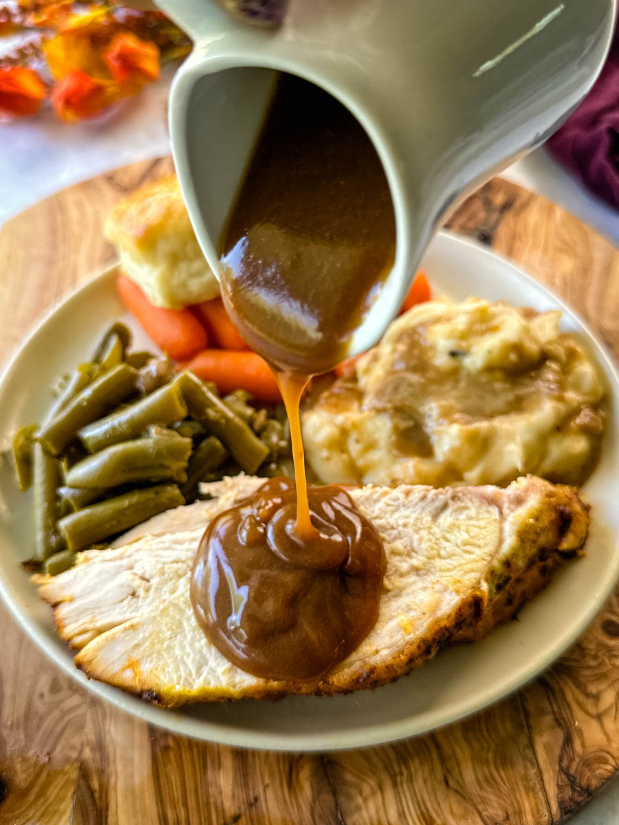 https://blackpeoplesrecipes.com/wp-content/uploads/2023/06/roasted-turkey-breast-recipe-7-1.jpg