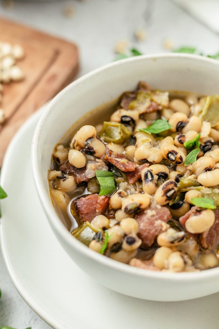 Delicious bowl of perfectly cooked Instant Pot Black-eyed Peas.