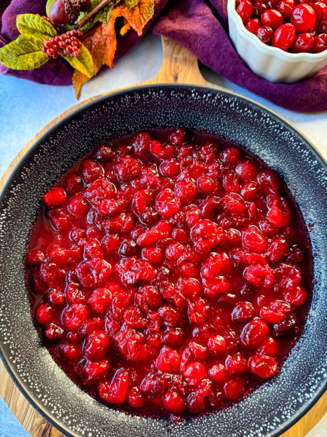Homemade Cranberry Sauce - blackpeoplesrecipes.com