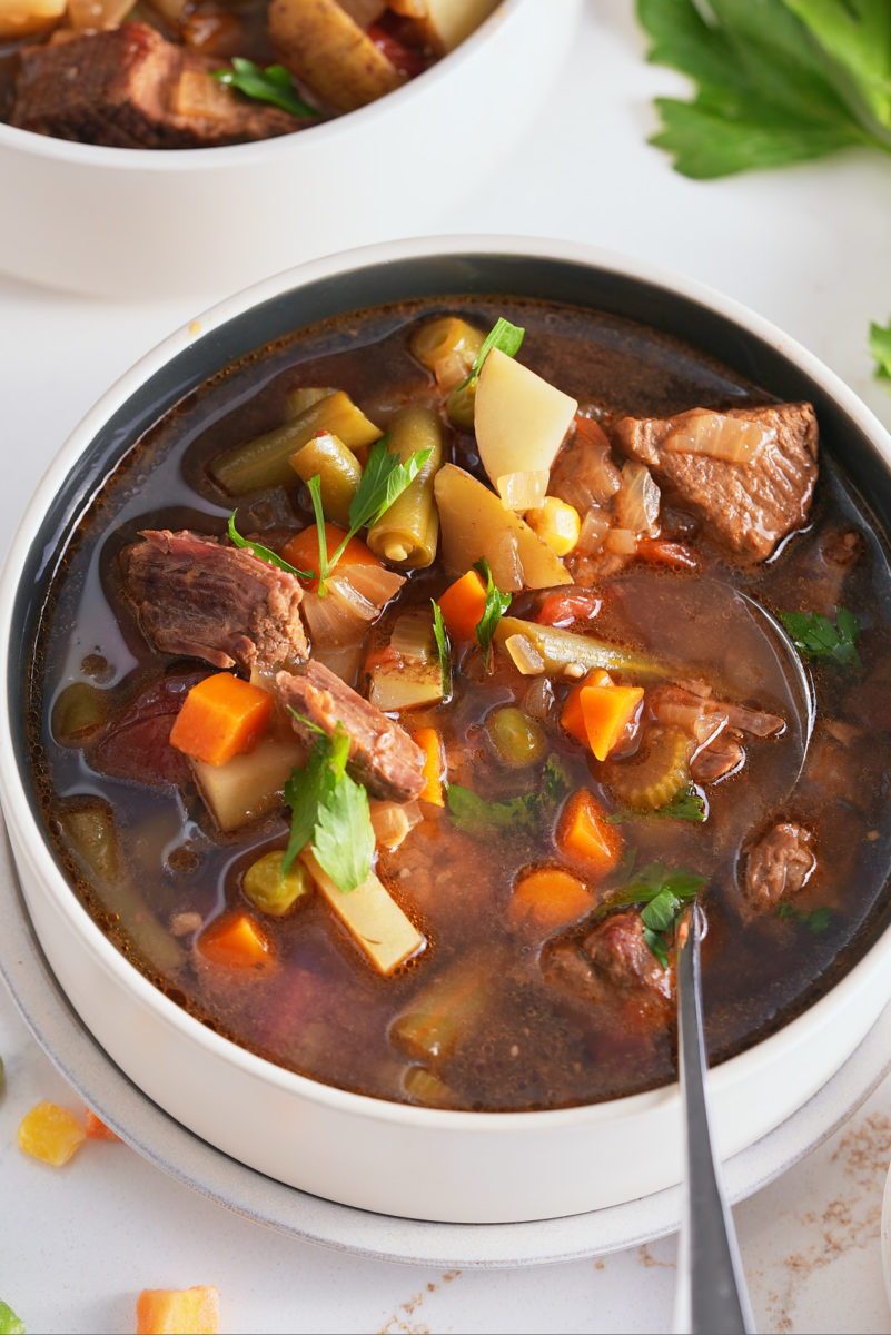 Hearty Vegetable Beef Soup - blackpeoplesrecipes.com