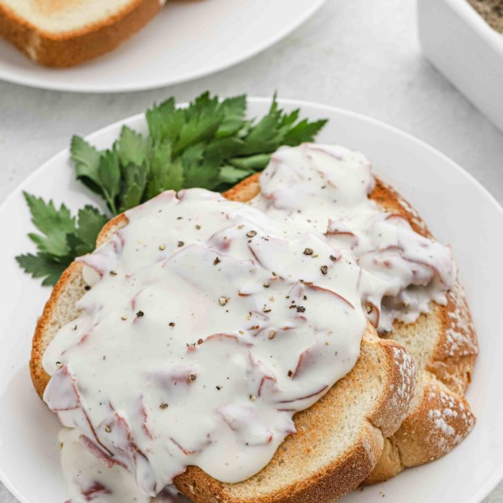 Chipped Beef Gravy on Toast - blackpeoplesrecipes.com